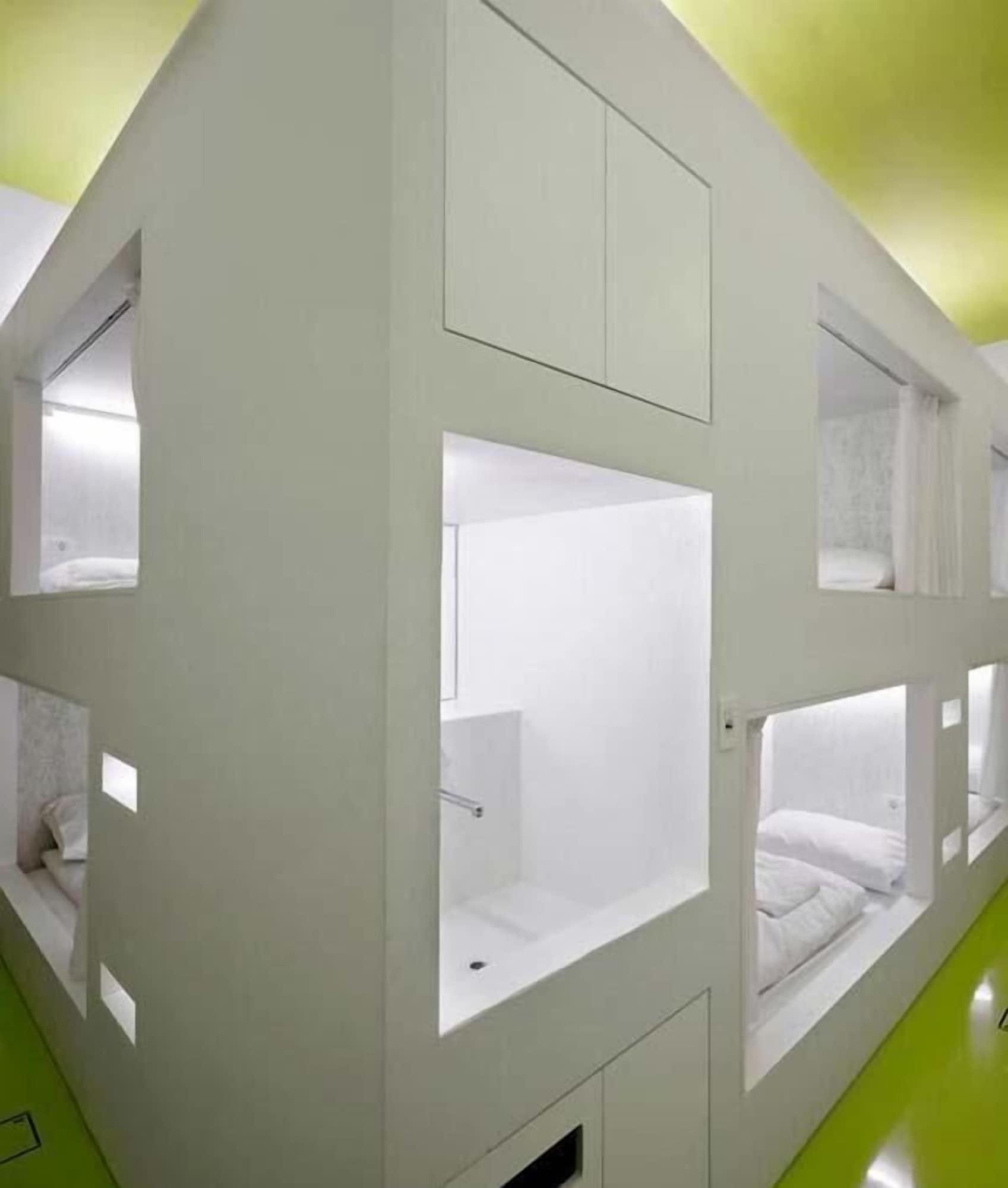 Design Hostel One Спліт Екстер'єр фото